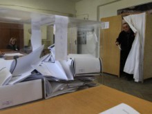 Жена сигнализира за голямо нарушение на изборния процес в Пловдив