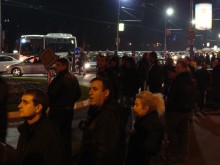 Полицаи, пожарникари и военни блокираха главни булеварди в Пловдив