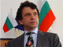 Бизнесменът Едоардо Миролио е пострадал при зверската катастрофа на "Тракия"
