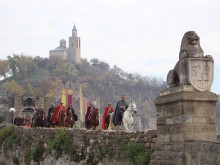 След 830 години от въстанието Асеневци оживяха под Царевец