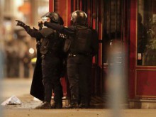 Ликвидираха трети терорист в "Сен Дени", загина и минувач