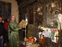 Стотици се помолиха за рожба пред чудотворна икона