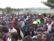 Напрежение на границата между Гърция и Македония заради мигрантите