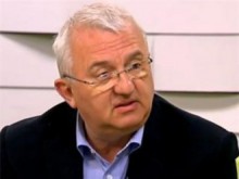 Спец: На руснака, ако му кажеш, че плажът е миниран, ще стъпва леко и пак ще се добере до кърпата си