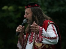 Володя Стоянов събра десетки пловдивчани на площад "Стамболов"