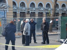 Районът около Централна гара е отцепен, не се допускат хора вътре!