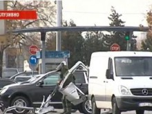 Паника на летище "София" заради съмнителен бус!