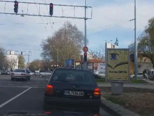 Катастрофа се размина на косъм на възлово пловдивско кръстовище