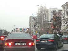 Читател за странно паркирал: Да му връчим приза "Идиот на 2015"!