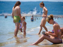 Тристранката отхвърли 25-те дни платен отпуск