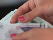 Млада шефка на пловдивска куриерска фирма хитро задигна 50 бона!