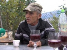 Овчарят-тотомилионер нa издръжка, изхарчи над 9 000 лв. за рождения си ден