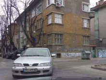 Полицията обясни кой крив и кой прав за елементарния ляв завой на "Руски"!
