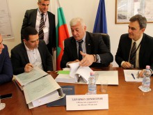 Подписаха договор за управление на водоснабдителните мрежи в Пловдив