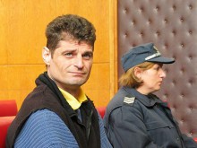 Удушвач на децата си осъди пловдивския затвор