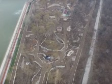 Видео от птичи поглед показа и строежа на Зоологическата градина