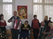 Продължава благотворителната акция за Дома за стари хора "Св. Василий Велики"