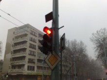 Специален телефон приема сигнали за проблеми със светофарите