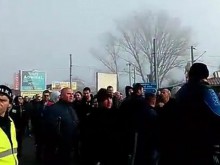 Контраблокада на Кулата: Българските тираджии не пускат гръцки коли