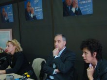 ГЕРБ се подготвя с пресконференции преди всяка сесия