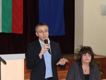 Вижте в кои класове ще се акцентира на българската литература