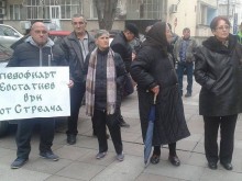 Пред съда в Пловдив: "Вън педофилът от Стрелча"