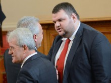 Делян Пеевски: Излизам от "Булгартабак"