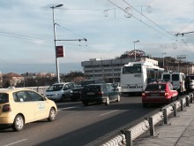 Спрели мерцедеса на моста на Панаира заради скандал с друг шофьор