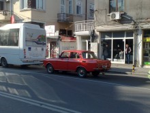 Безупречно поддържан "Москвич" събра погледите на пловдивчани