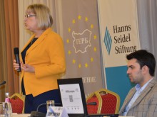 Цецка Цачева: ГЕРБ ще има най-голяма полза от предсрочни избори, но това е недържавническо мислене
