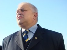 Шефът на летището поема пътищата