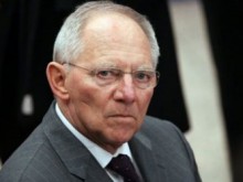 Шойбле: Да спрем Путин, а не да играем по свирката му