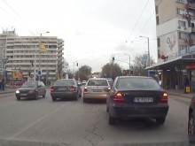 Вижте новите селяндури от Кючука, шофират в насрещното