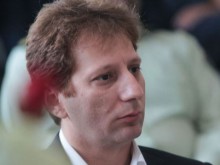 Осъдиха на смърт милиардер за корупция