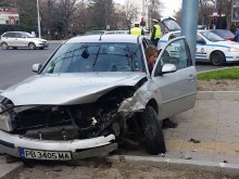 Тежка катастрофа блокира кръстовището на "Руски" и "6-ти септември"
