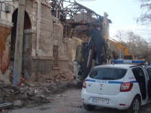 Полусрутеният тютюнев склад на ул. "Одрин" 8 ще бъде обезопасен