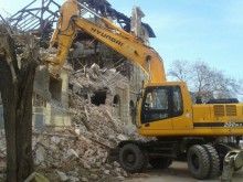 Общината: Не сме получавали документ, обявяващ тютюневия склад за паметник на културата