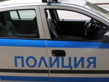 Наш каналджия натъпка 20 бежанци в колата си