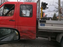 Кола отне предимство и предизвика катастрофа до жп прелез в Пловдив
