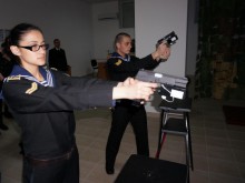 Пълнят армията с нови курсанти и уволнени кадри 