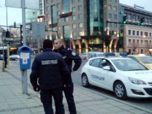 Пътна полиция проверява за колани и застраховки