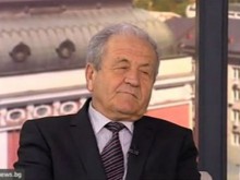 Адвокатът на убиеца с хамъра обвини синовете на прегазения в алчност