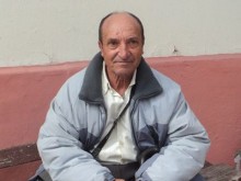 Дядото, продал магарето си, за да плати глоба, дарява 3910 лева на болно дете