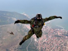 Първото парашутно поделение в страната отбелязва 73 години от създаването си