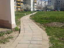 Ремонтираха алеите на парк "Красива България" 