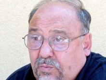 Уникален гаф: Пратиха легендата Тед Кочев да тропа на чужда къща
