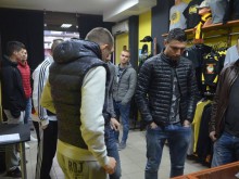 Всички футболисти на Ботев платиха членски внос за "Кауза Колежа"