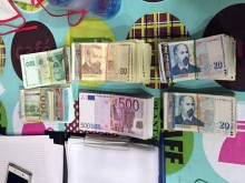 401 000 лв. в гардероба на тъста на арестувания шеф на ДАИ 