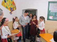 Ученик с огромен жест към родното му училище