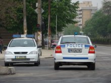 Продължава издирването на шофьор, блъснал жена и избягал